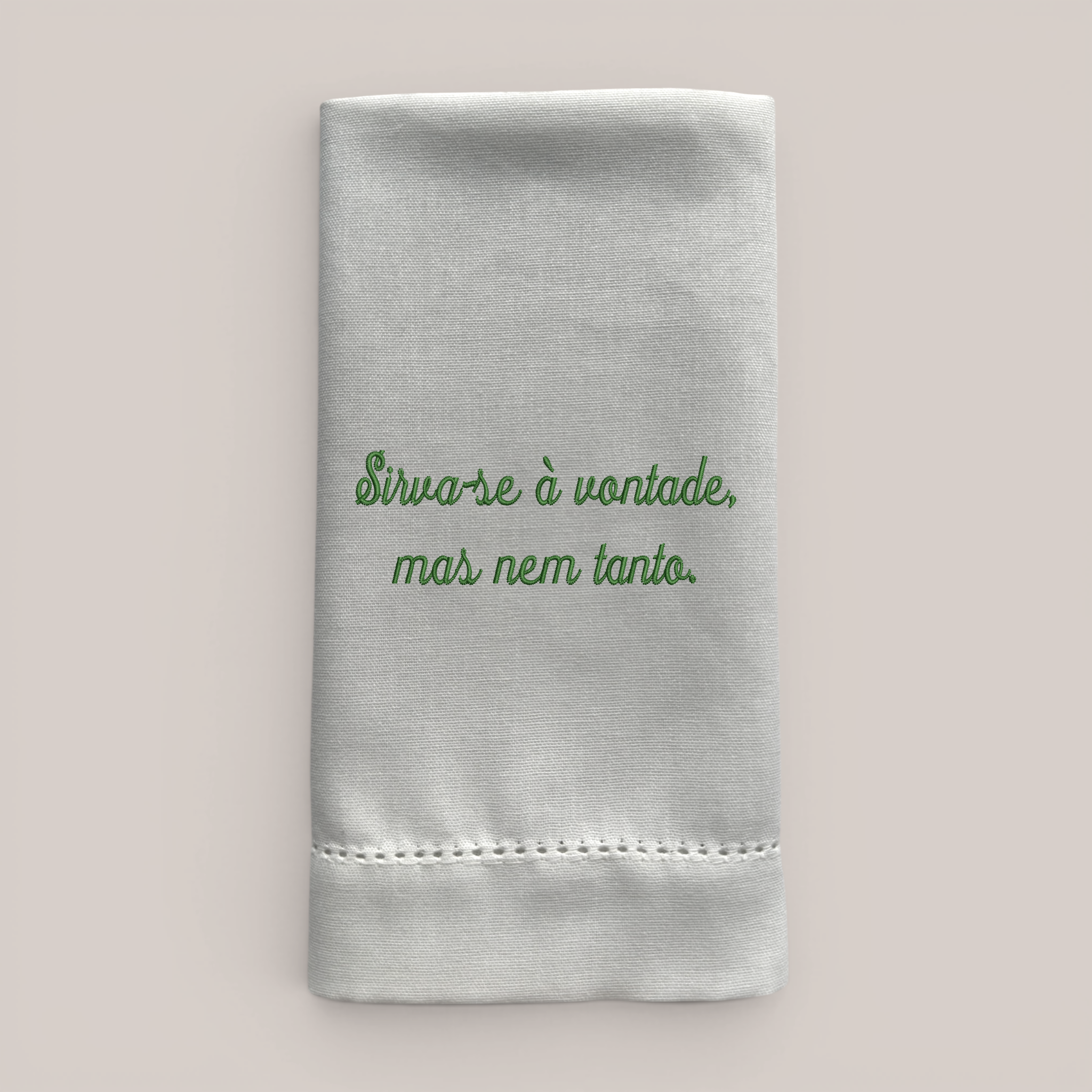 Guardanapo Bordado Sirva-se