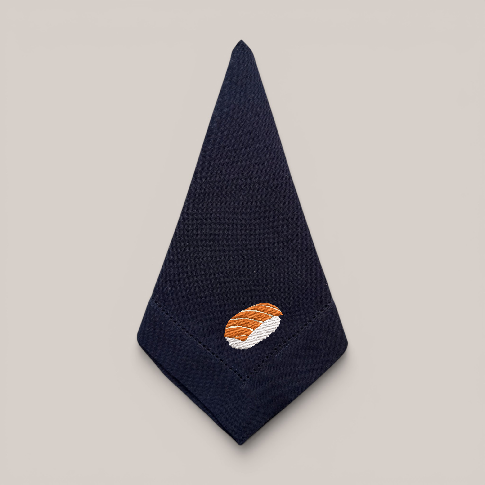 Guardanapo Bordado Sushi Salmão